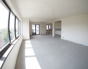 Ház 6 szobák eladó on Cluj-napoca, Zóna Dambul Rotund