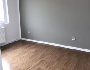 Lakás 3 szobák eladó on Floresti