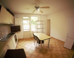 Ház 4 szobák kiadó on Cluj-napoca, Zóna Iris