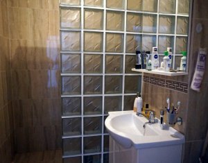 Lakás 1 szobák eladó on Floresti