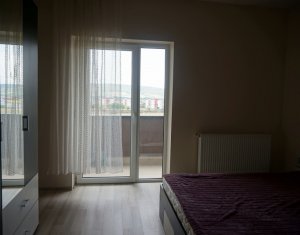 Lakás 3 szobák eladó on Floresti