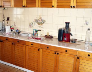 Lakás 6 szobák kiadó on Cluj-napoca, Zóna Centru