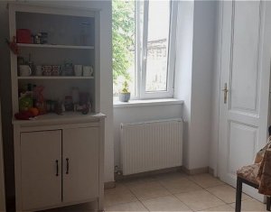 Lakás 3 szobák kiadó on Cluj-napoca, Zóna Centru