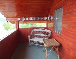 Nyaralók eladó on Sannicoara