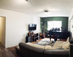 Lakás 4 szobák eladó on Cluj-napoca, Zóna Manastur