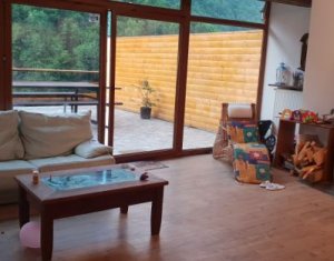 Nyaralók eladó on Gilau