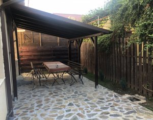 Ház 4 szobák eladó on Floresti