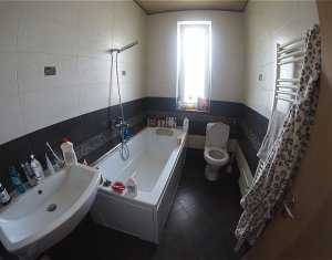 Lakás 4 szobák eladó on Cluj-napoca, Zóna Manastur