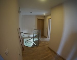 Lakás 4 szobák eladó on Cluj-napoca, Zóna Manastur