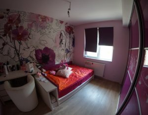 Lakás 4 szobák eladó on Cluj-napoca, Zóna Manastur