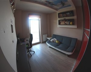 Lakás 4 szobák eladó on Cluj-napoca, Zóna Manastur