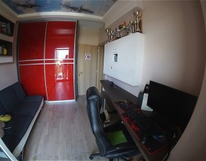 Lakás 4 szobák eladó on Cluj-napoca, Zóna Manastur