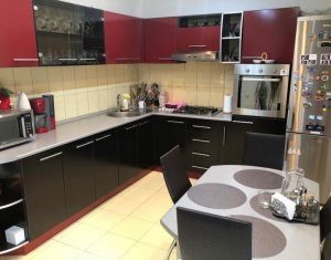 Ház 4 szobák eladó on Floresti