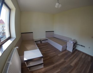 Lakás 4 szobák kiadó on Cluj-napoca, Zóna Manastur