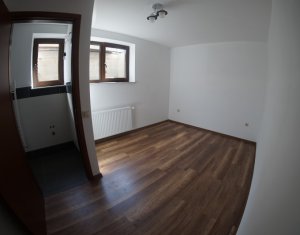 Lakás 5 szobák kiadó on Cluj-napoca, Zóna Manastur