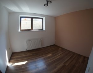 Lakás 5 szobák kiadó on Cluj-napoca, Zóna Manastur