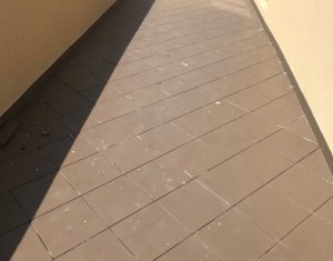 Ház 4 szobák eladó on Floresti