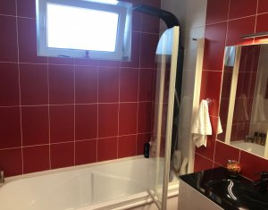 Lakás 3 szobák eladó on Floresti