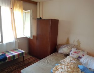 Lakás 4 szobák eladó on Cluj-napoca, Zóna Manastur