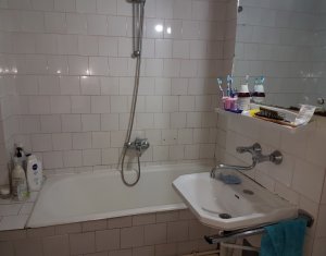 Lakás 4 szobák eladó on Cluj-napoca, Zóna Manastur