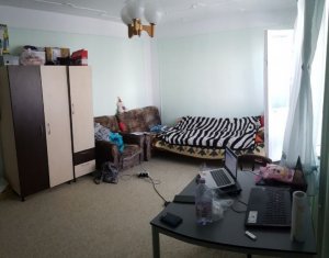 Lakás 4 szobák eladó on Cluj-napoca, Zóna Manastur