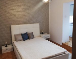 Lakás 4 szobák kiadó on Cluj-napoca, Zóna Centru