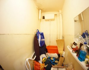 Lakás 4 szobák eladó on Cluj-napoca, Zóna Manastur