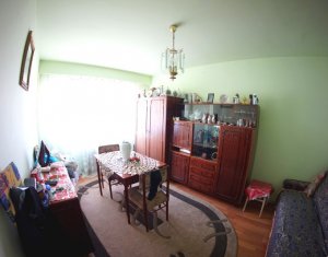 Lakás 4 szobák eladó on Cluj-napoca, Zóna Manastur