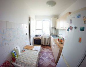 Lakás 4 szobák eladó on Cluj-napoca, Zóna Manastur