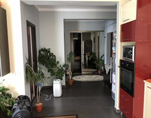 Lakás 2 szobák eladó on Floresti