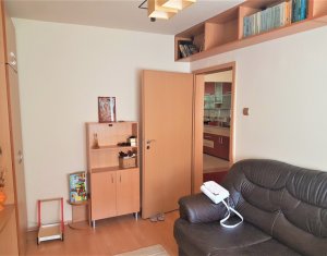 Lakás 4 szobák eladó on Cluj-napoca, Zóna Manastur