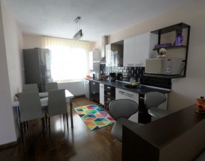 Ház 4 szobák eladó on Floresti