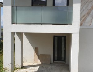 Ház 4 szobák eladó on Dezmir