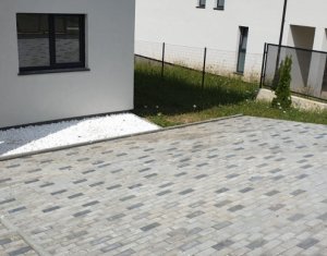 Ház 4 szobák eladó on Dezmir