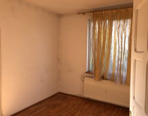 Ház 6 szobák kiadó on Gilau