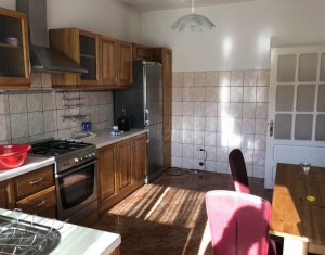 Ház 6 szobák kiadó on Gilau