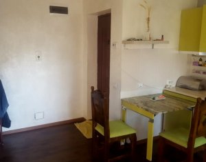 Lakás 2 szobák eladó on Floresti