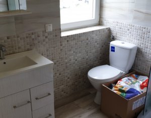 Spatiu comercial 61 mp + 80 mp terasa, parter inalt 