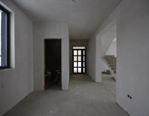 Ház 4 szobák eladó on Floresti