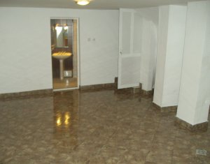 Spatiu birouri  , 210mp, ideala pentru pentru cabinete, Zona Centrala