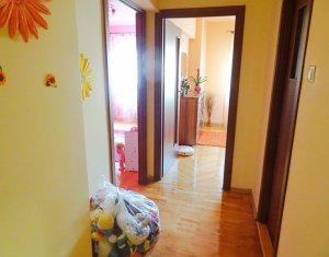 Lakás 4 szobák kiadó on Cluj-napoca, Zóna Manastur