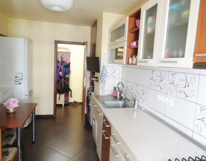 Lakás 4 szobák kiadó on Cluj-napoca, Zóna Manastur