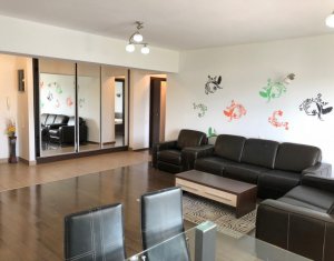 , 82m2 dans Cluj-napoca, zone Plopilor