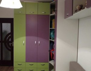 Lakás 3 szobák eladó on Floresti