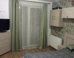 Lakás 3 szobák eladó on Floresti