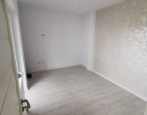 Lakás 3 szobák eladó on Floresti