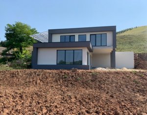 Ház 4 szobák eladó on Luna De Sus