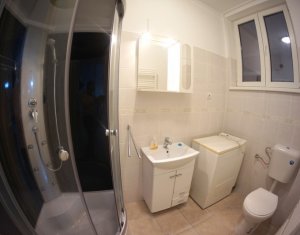 Appartement 3 chambres à louer dans Cluj-napoca, zone Centru