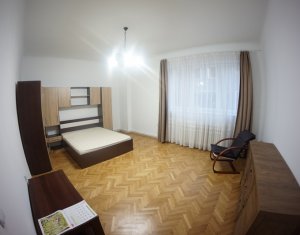 Appartement 3 chambres à louer dans Cluj-napoca, zone Centru
