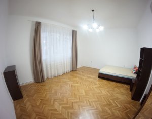 Appartement 3 chambres à louer dans Cluj-napoca, zone Centru